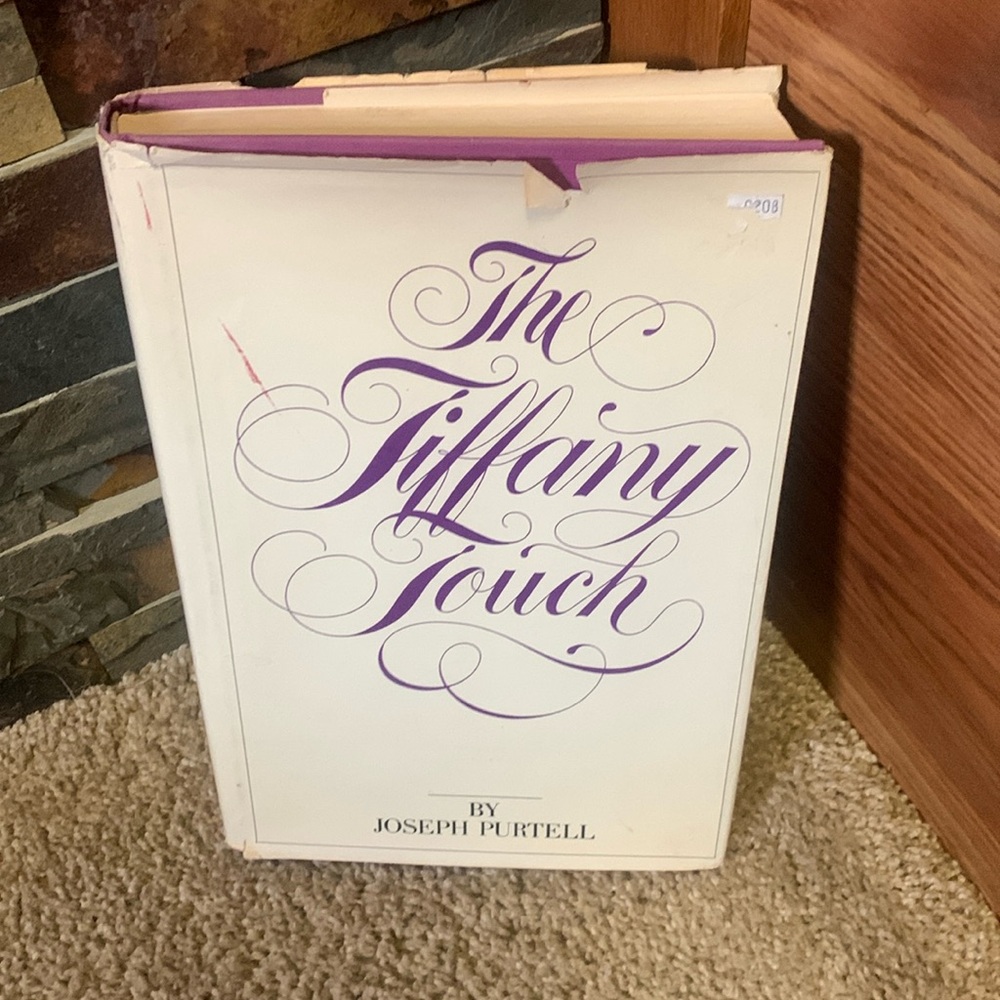 The Tiffany touch hardcover history of Tiffany and co 322